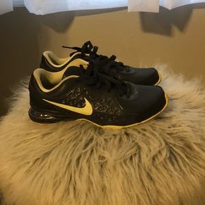 Nike shoes size  size 6